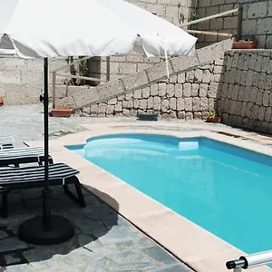https://villa-cubas.in-canary-islands.com